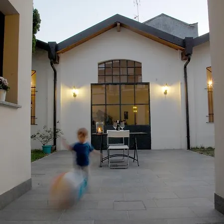 Le Officine Di Via Marsala Bed & Breakfast Legnano